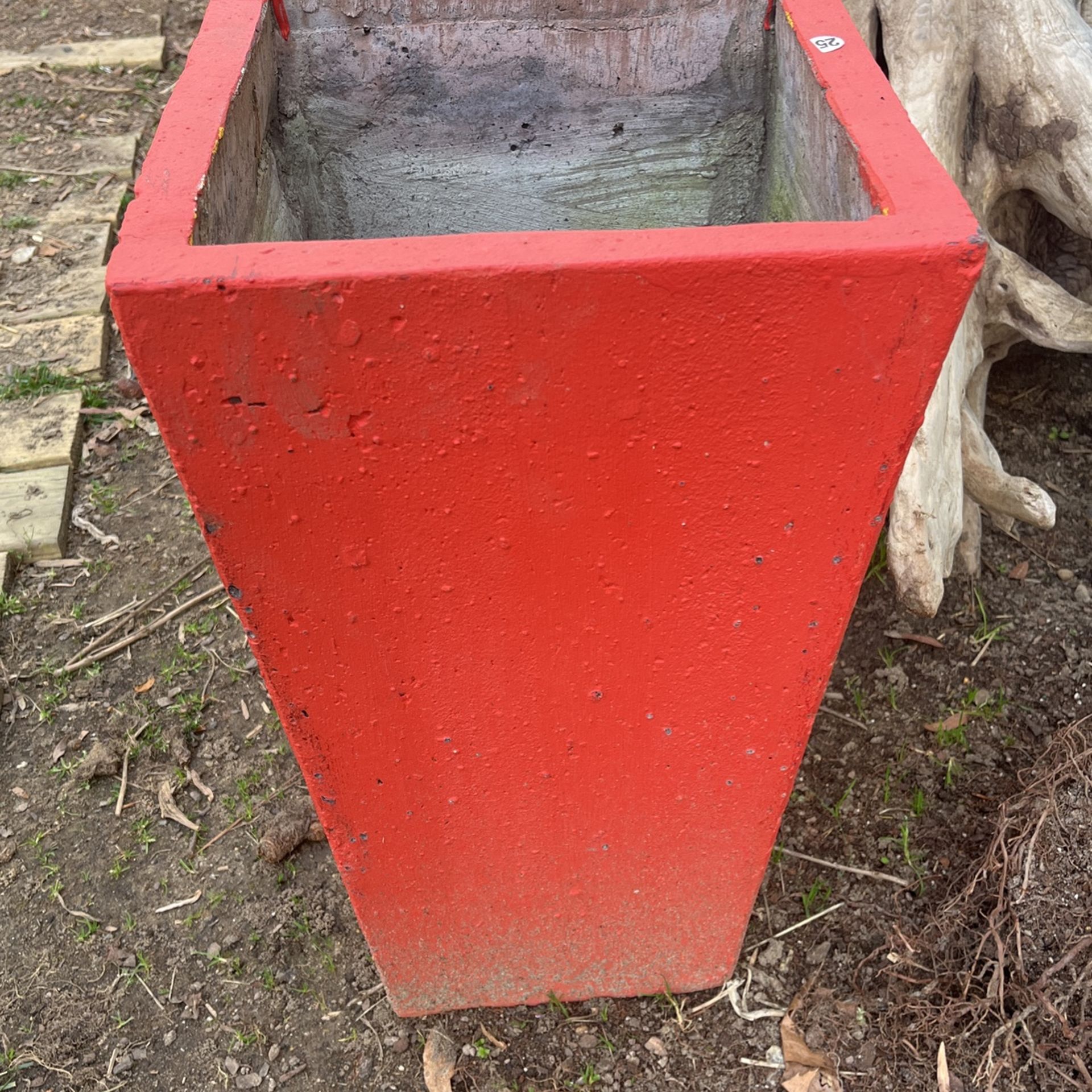 Flower pots/planters S M L, Garden tables etc. MAKE AN OFFER !