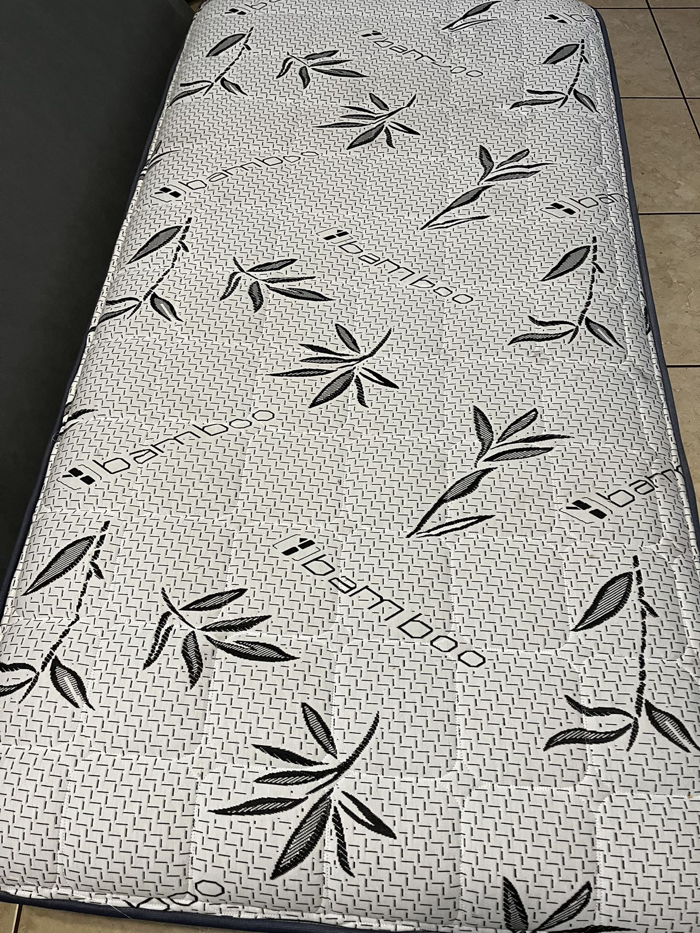 Twin Bed And Boxspring