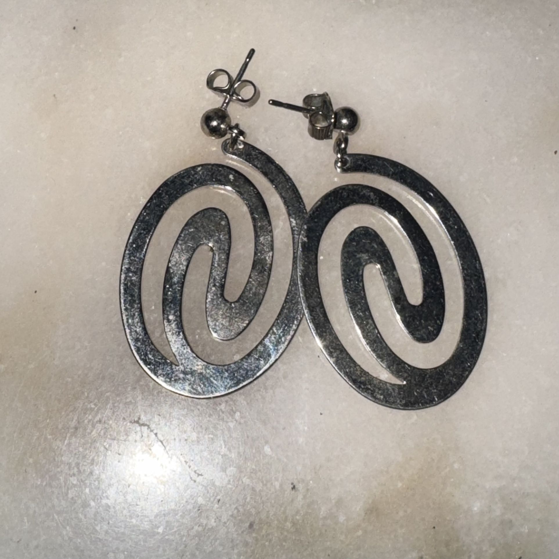 Avon Vintage Swirl Earrings