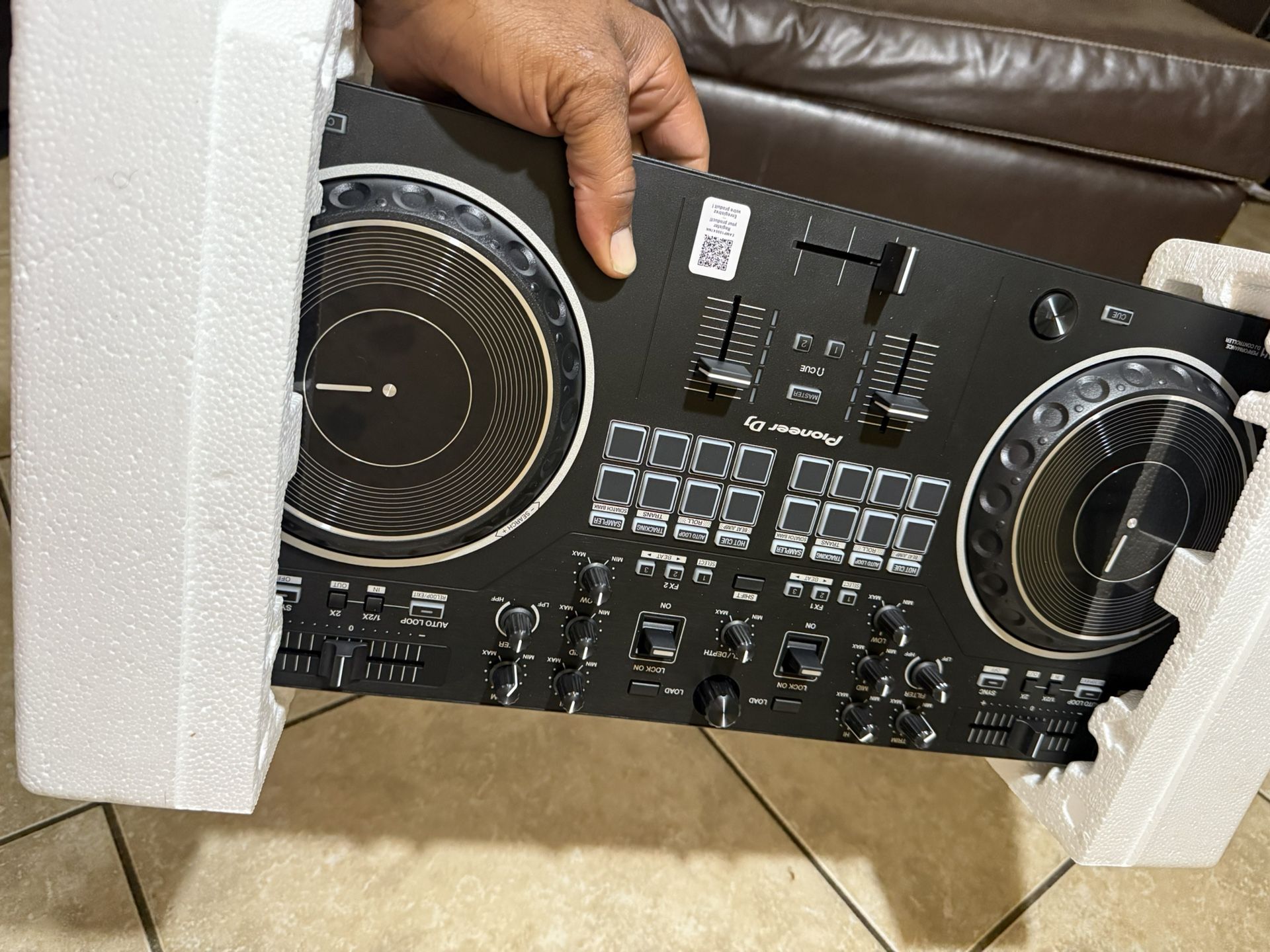 DJ Station