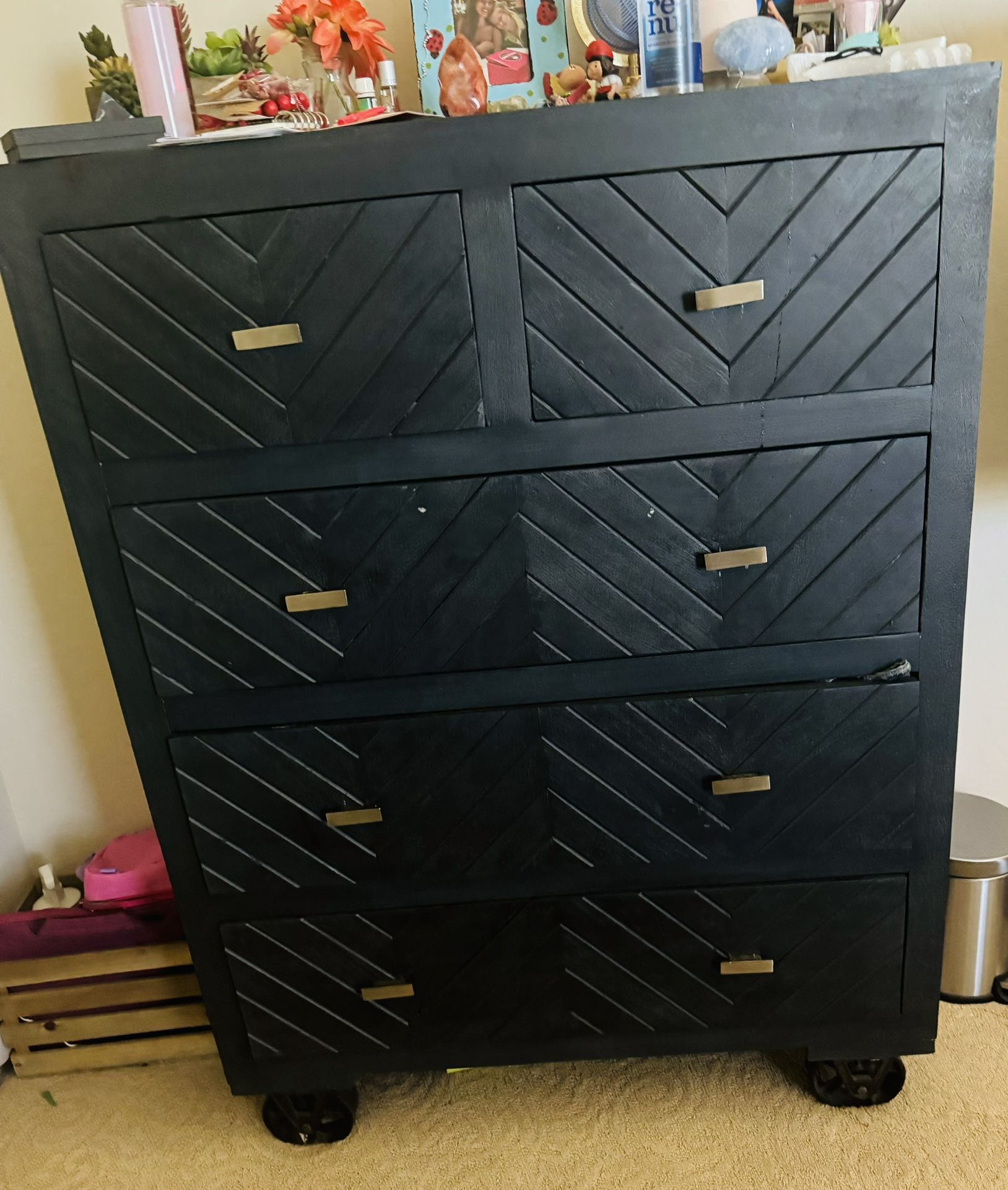 5 Drawer Decorative Dresser/Storage 