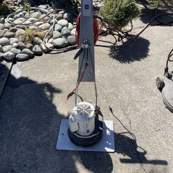 Agitator floor buffer/polisher
