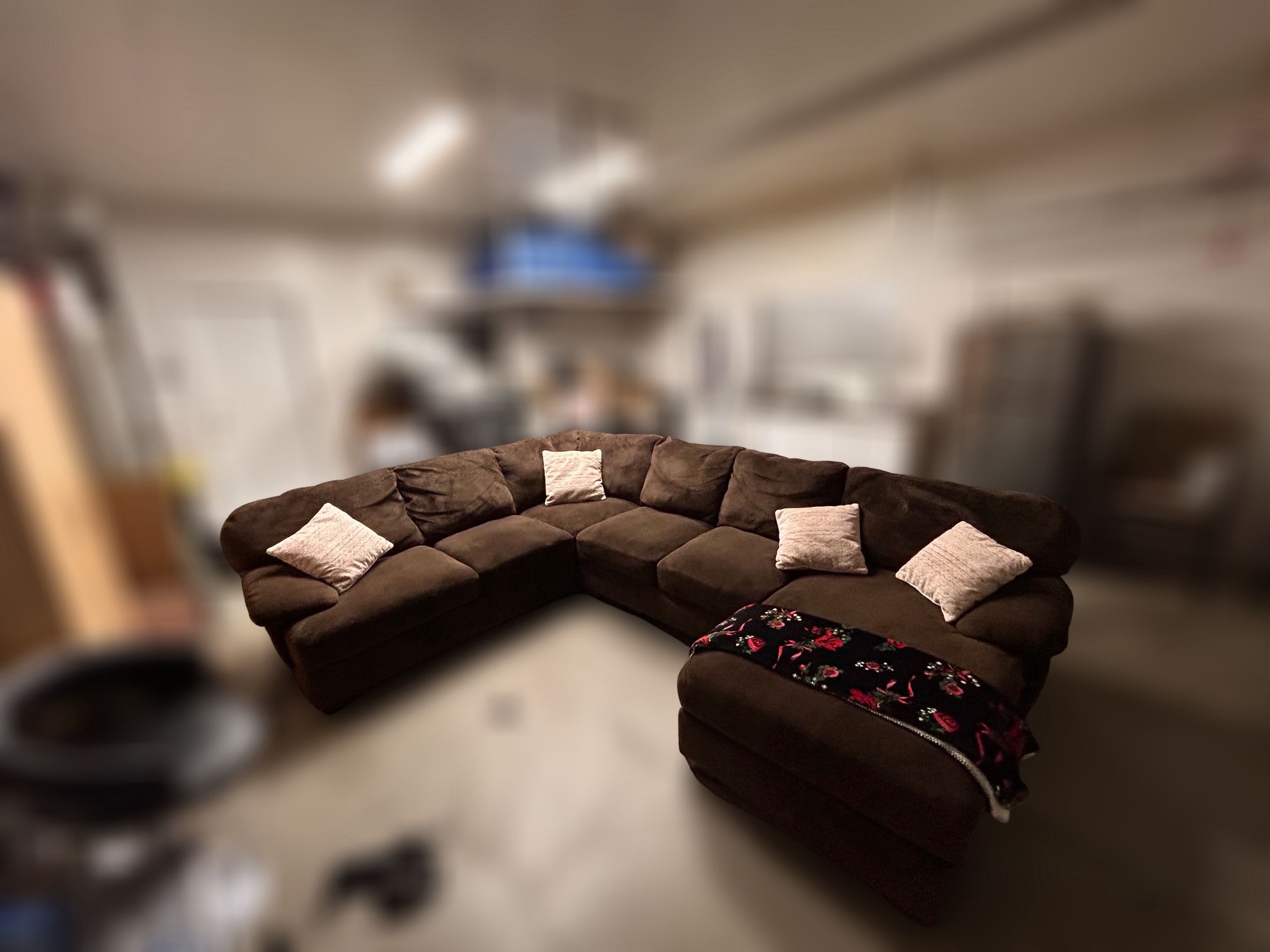 U SHAPED SECTIONAL COUCH!!! ๐ FREE DELIVERY!!! ๐