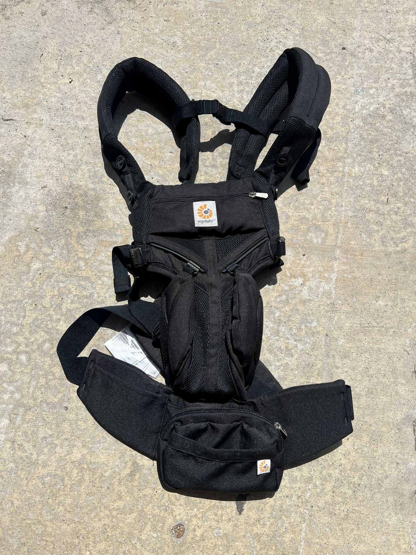 New Black Ergobaby Carrier