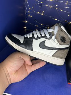 Jordan 1 Mochas GS