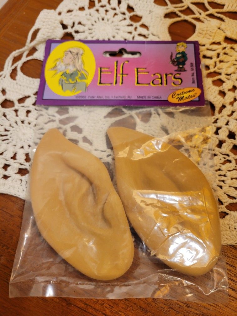 Elf Ears
2000 Pile Alan Fall N