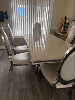 Dinning Table and chairs