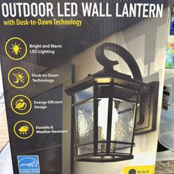 Brand New Out Door Wall Lander