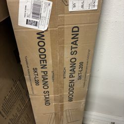 Piano Stand