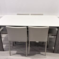 Modern Extendable Glass Dining Table With Chairs