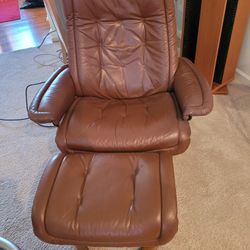 Ekornes Stressless Leather Recliner Chair & Ottoman