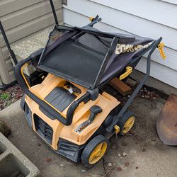 Electric Dethatcher & Scarifier - Like New, Used 1 Season! Sun Joe AJ801E