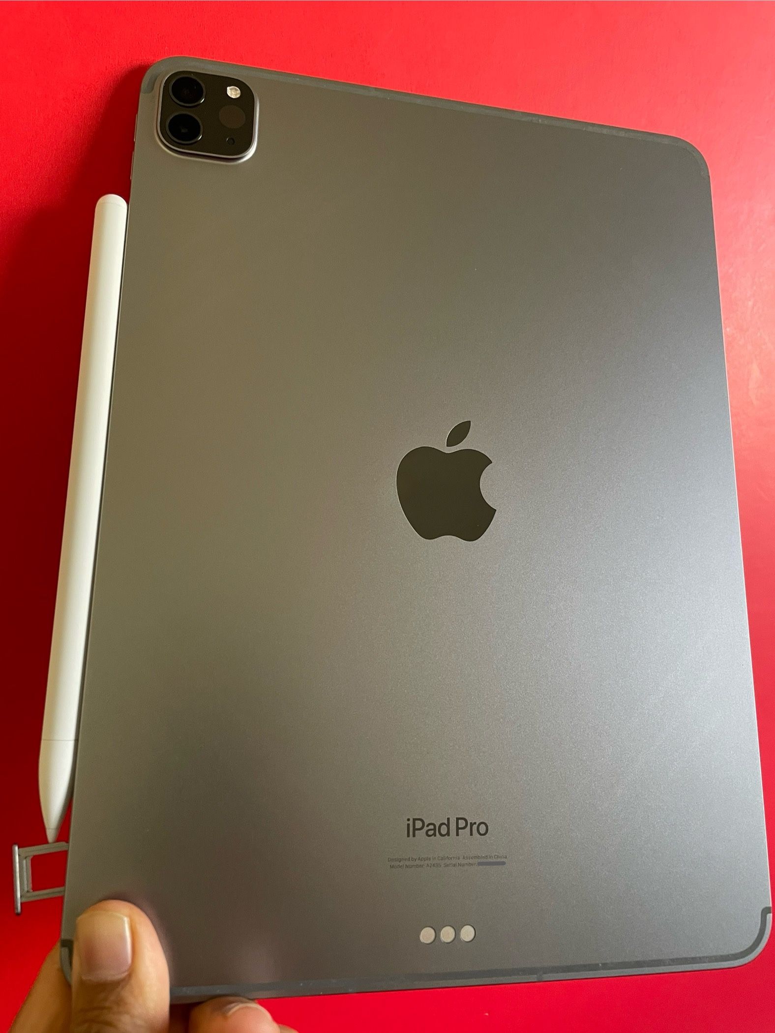 128GB Apple IPad Pro 11” 4th Generation (2022 Model / M2 chip) Wi