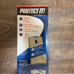 Tripp-Lite TLP825 Surge Protector