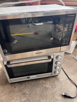 Panasonic “Genius 1200W microwave