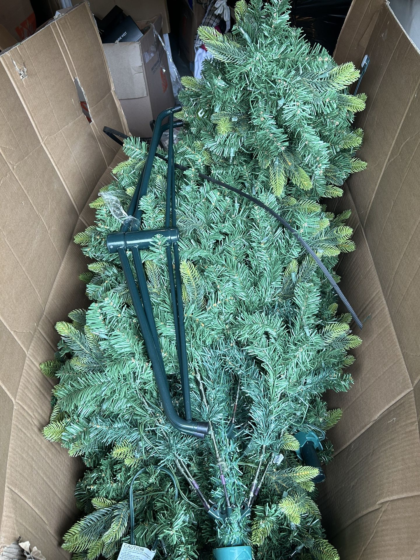 12 foot Christmas tree working with Lights and ornament