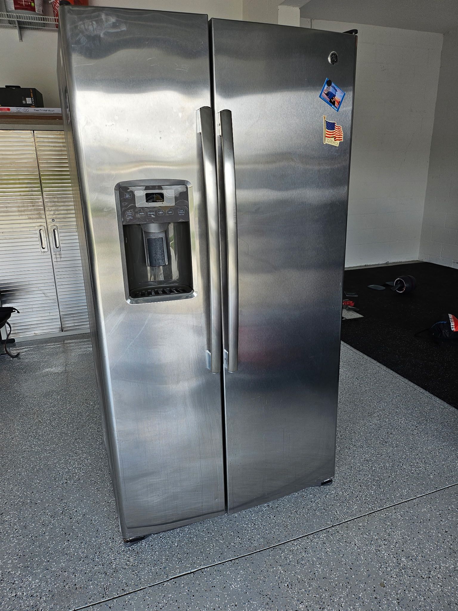 GE FRIDGE 21.5 