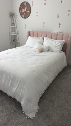 Queen bed