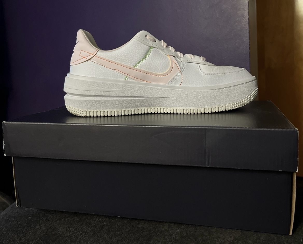 Nike Air Force 1'07 Low Pastel Pink trainers sneakers