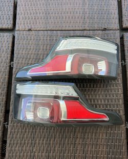 Only Left Rear Tail Light Lamp LED For 14-17 Land Rover Range Rover Sport