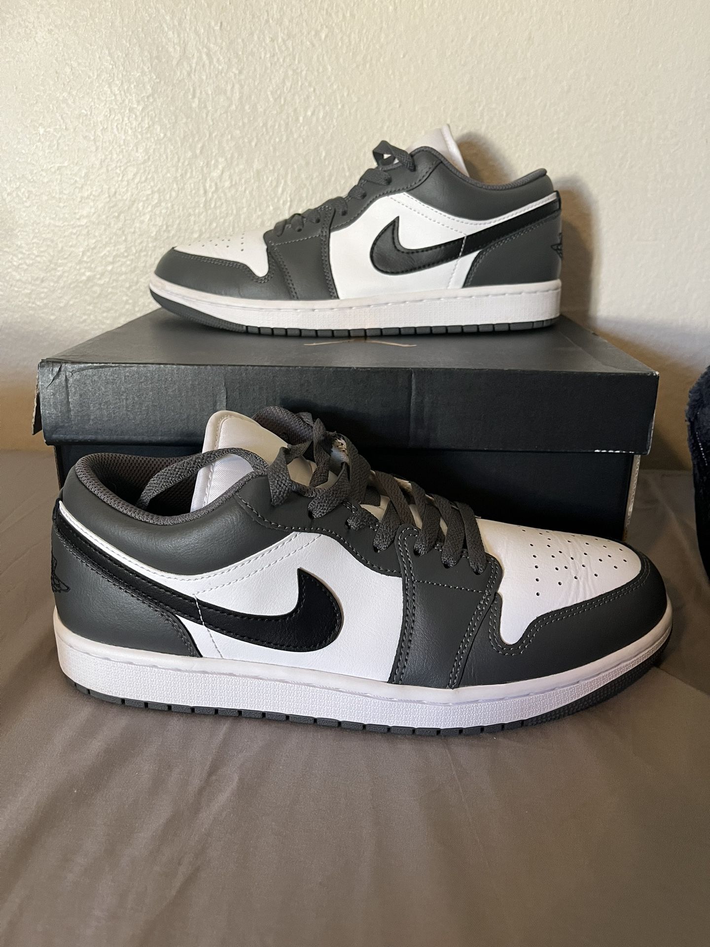 Air Jordan 1 Low Iron Grey