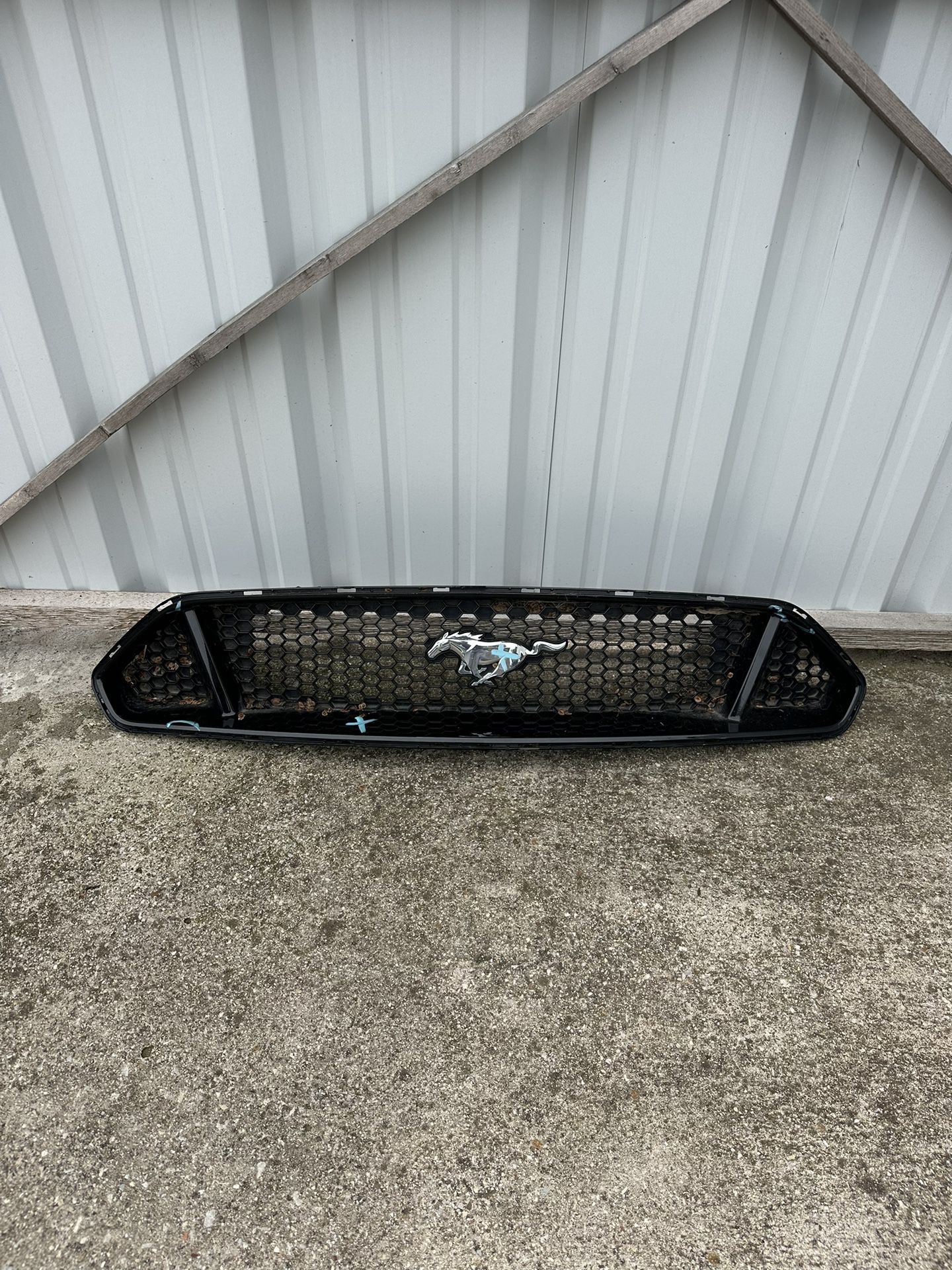 2018-2023 Ford Mustang Grille OEM 