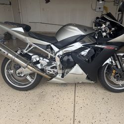 2002 Yamaha R1
