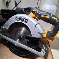 Dewalt 20 Volt Circular Saw