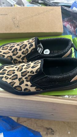 Forever 21 tenis shoes New  size 6, 7 , 7.5,  8