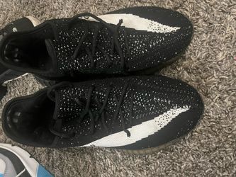 adidas Yeezy Boost 350 V2 "Oreo"