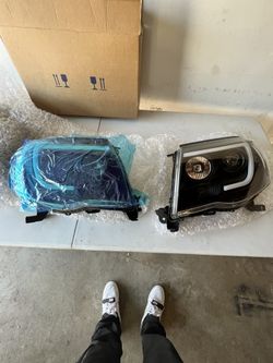 Toyota Tacoma Headlights 05-11