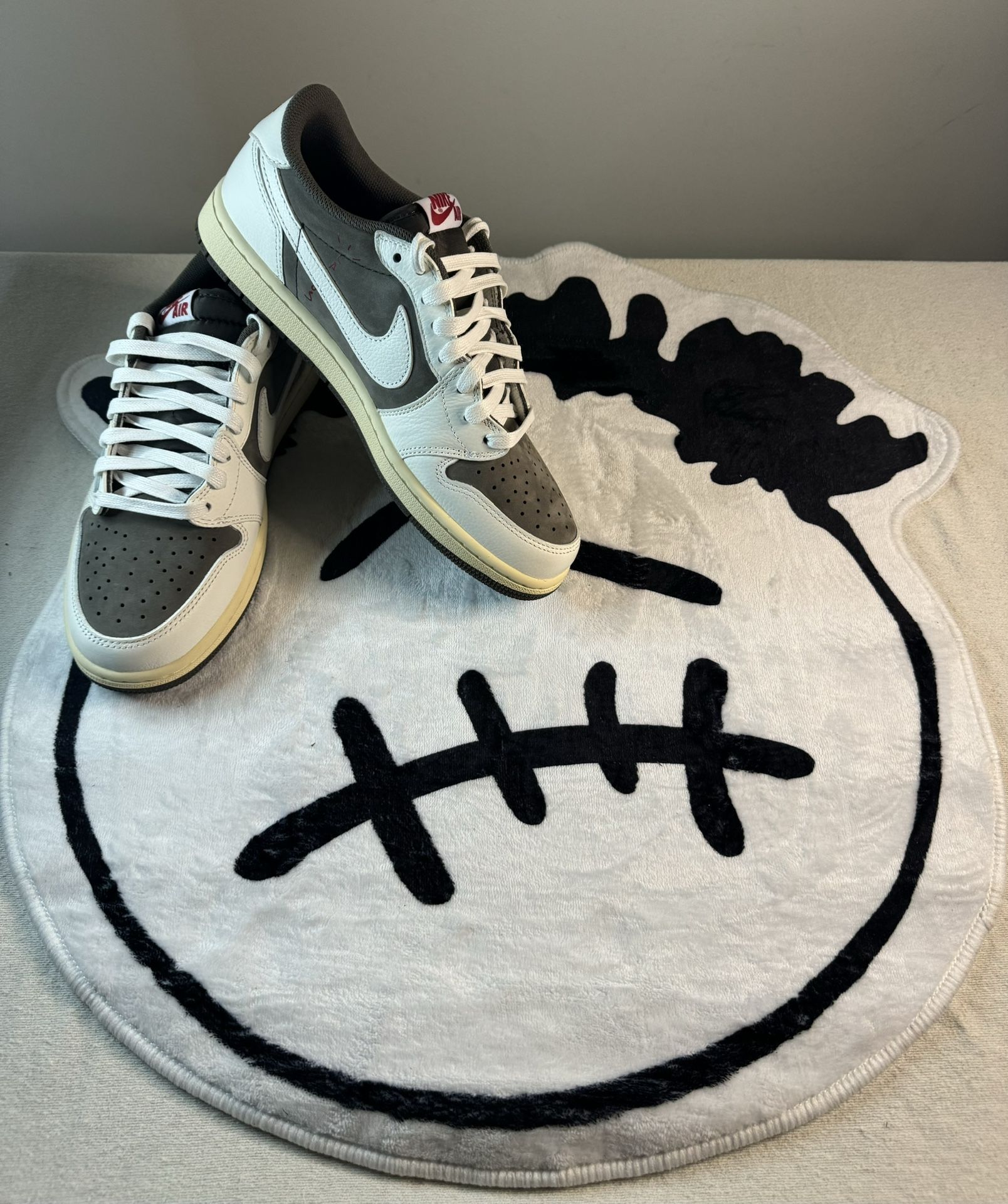 Travis Scott Reverse Mochas Size 8.5 10 11