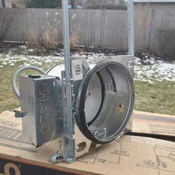 Six HALO 6" E7ICAT Recessed Housings