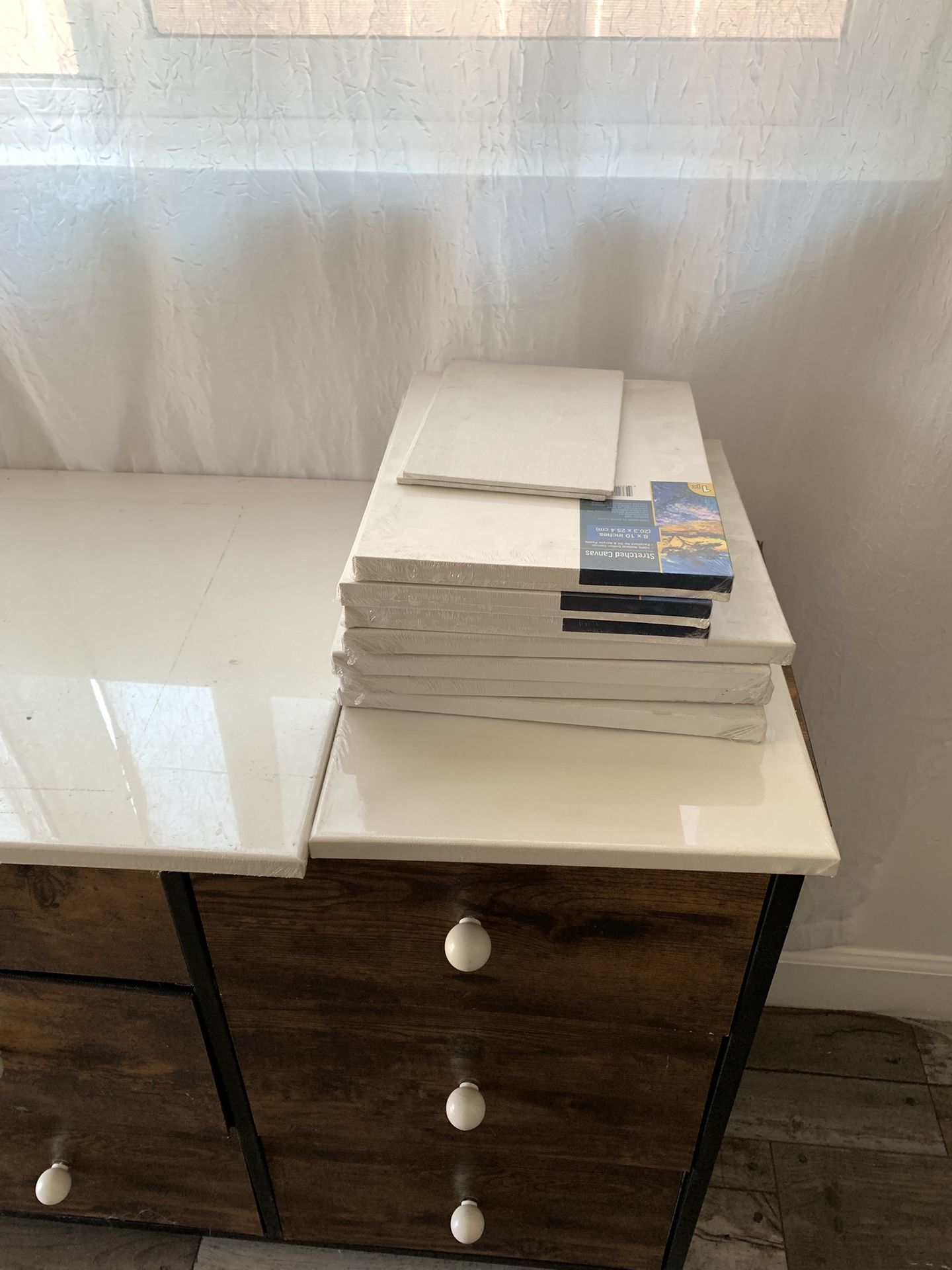 Lots Of Canvas For Painting Lots Of Sizes