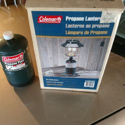 Coleman propane lanterne & fuel( 2 available)