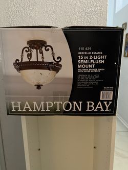HAMPTON BAY CELLING LIGHT 💡 $25