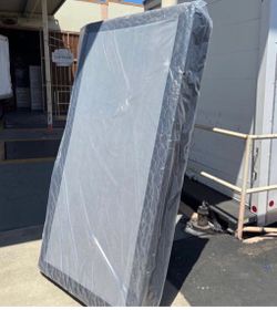 Twin size box spring
