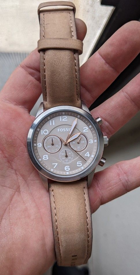 Mens Fossil Chronograph Glow In The Dark Leather Strap Watch