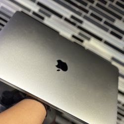 Apple Macbook Pro