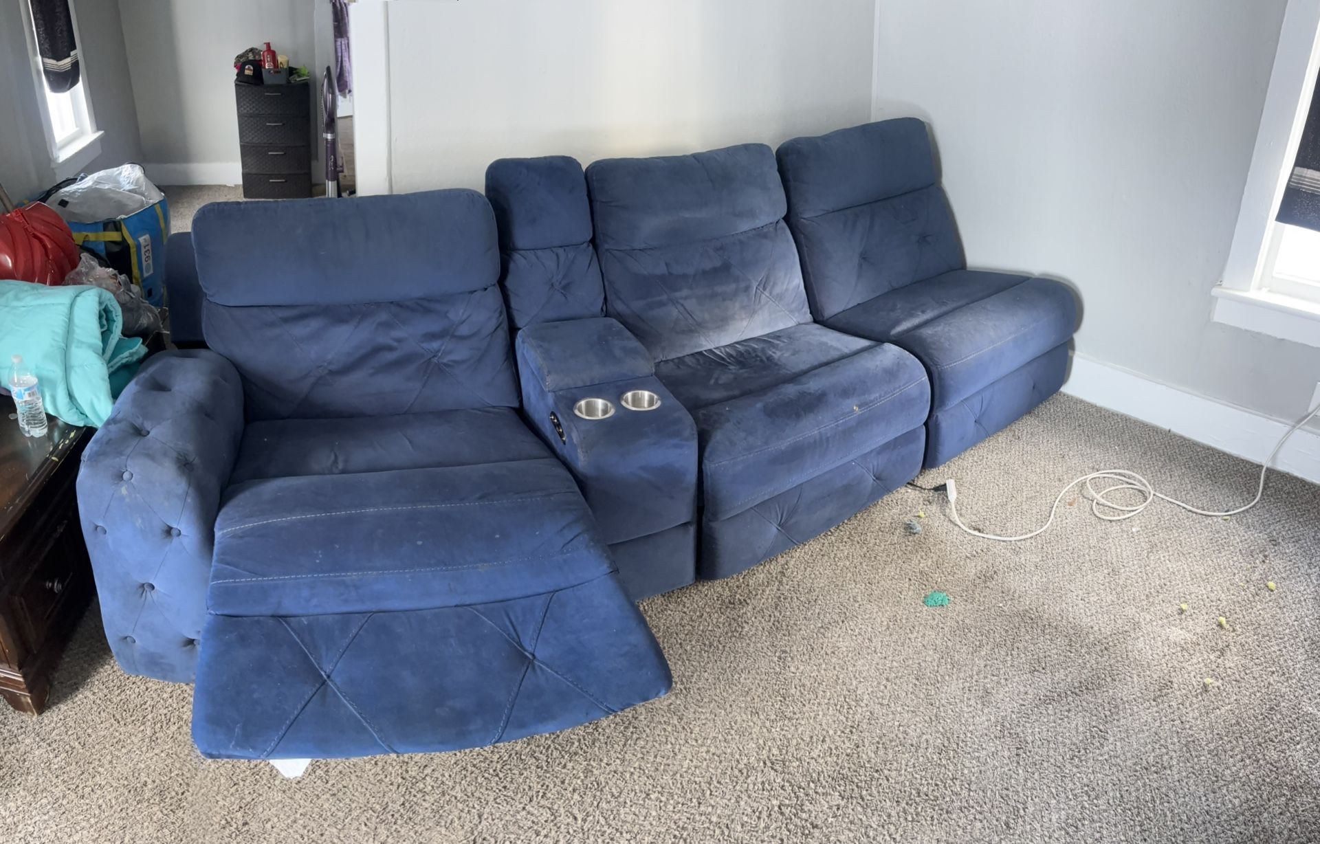 Navy Blue 5 Piece Recliner Sorta Set, With Cup Holders & Storage Console.