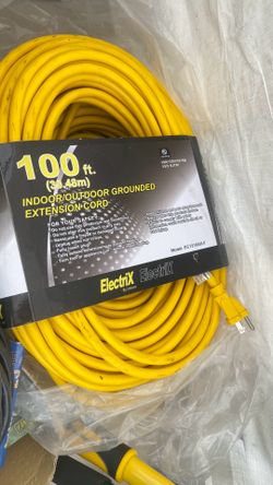 Extensión cord 100 ft 12 Guage