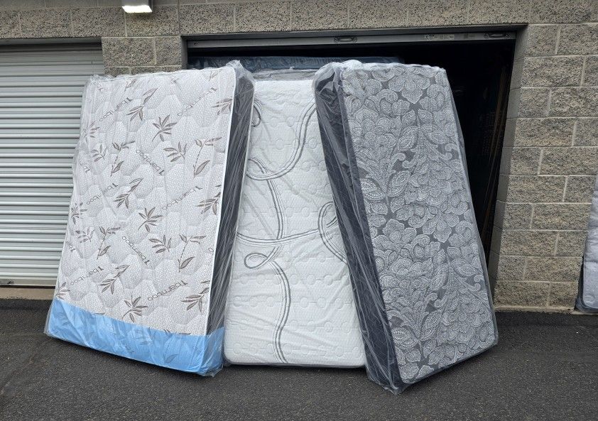 Save More Single Twin Mattress 99 Full Double 159 Queen Bed 179 King 229 California King 229 Frame 69 XL Twin Mattresses Same Day Delivery Si Habla