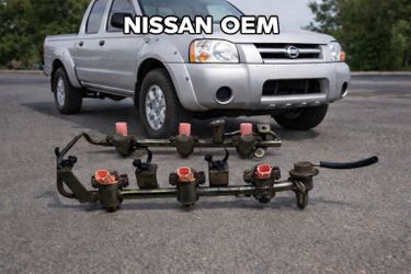 GENUINE OEM Fuel Injector RAIL for 2000-2004 Nissan Xterra 3.0 3.3L V6