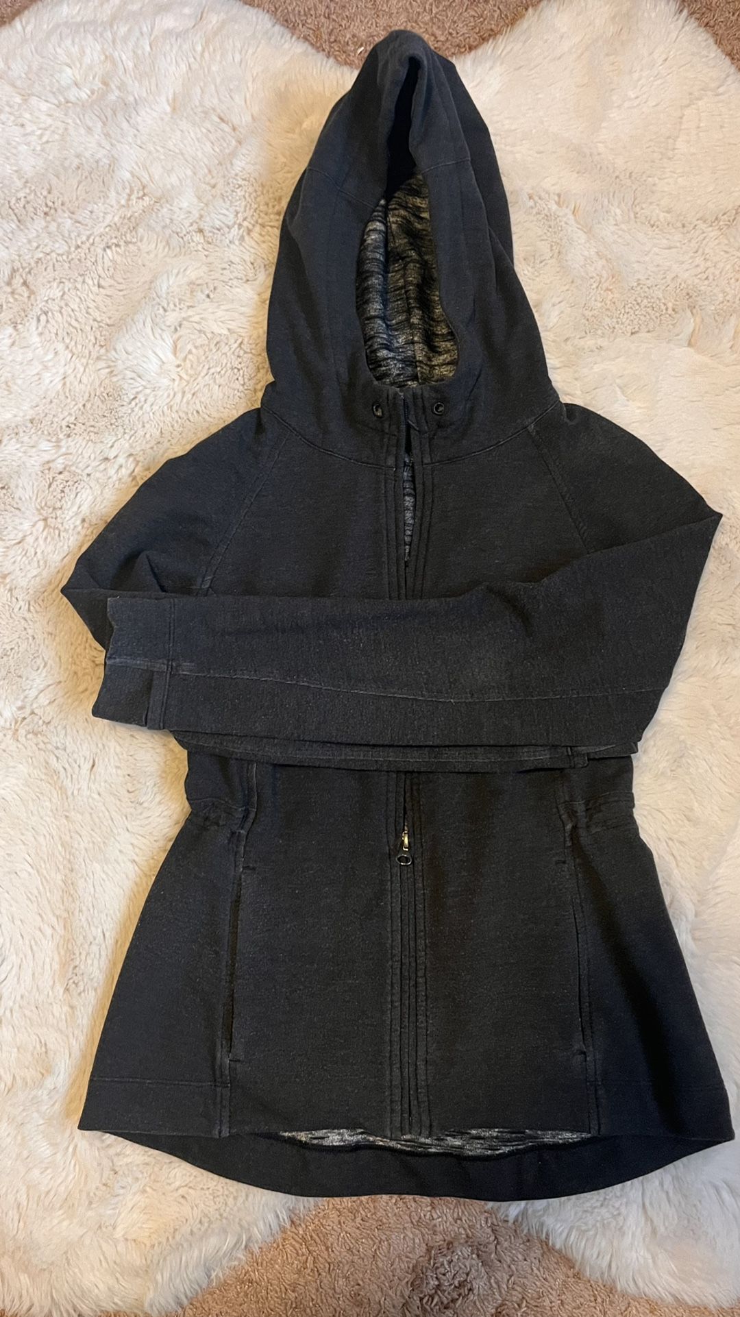 Lululemon-Women’s Hoodie (size 2)