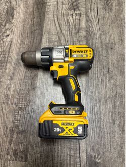 Dewalt 20v max Xr Hammer drill 5ah battery