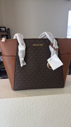 Micheal Kors Purse - Brand New