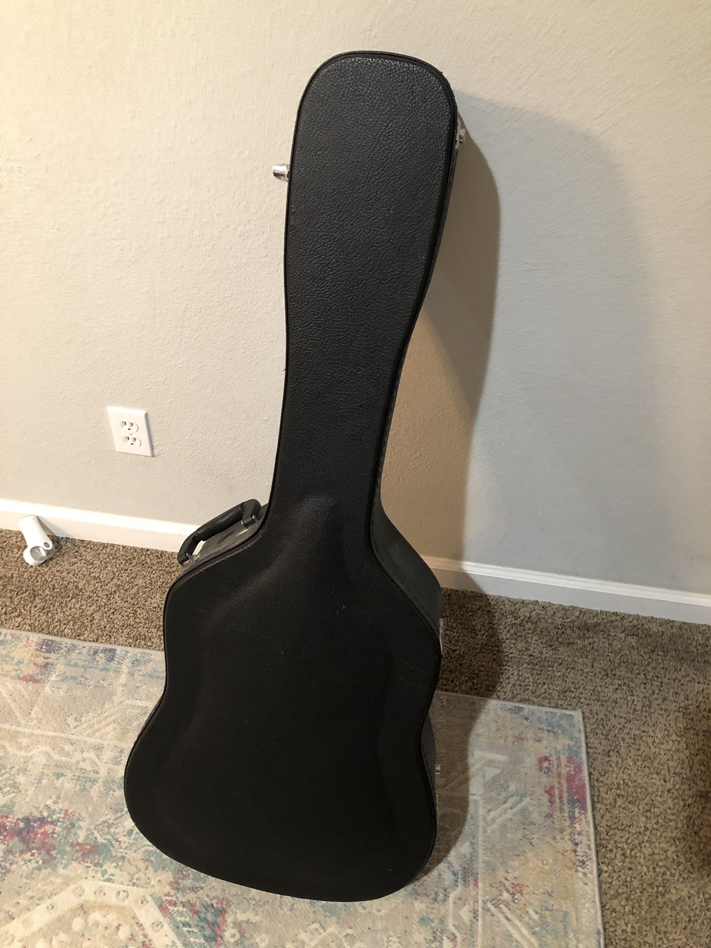 Fender acoustic guitar and gator hardshell case