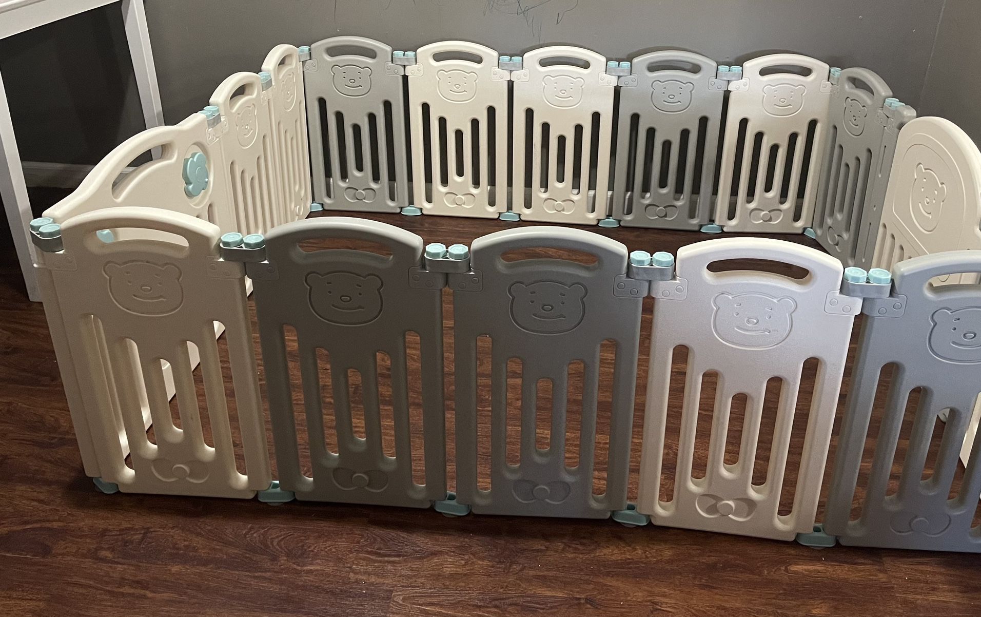Baby Play Yard Used For 1 Week  