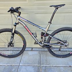 2014 Trek Fuel Full Suspension Mountain Bike