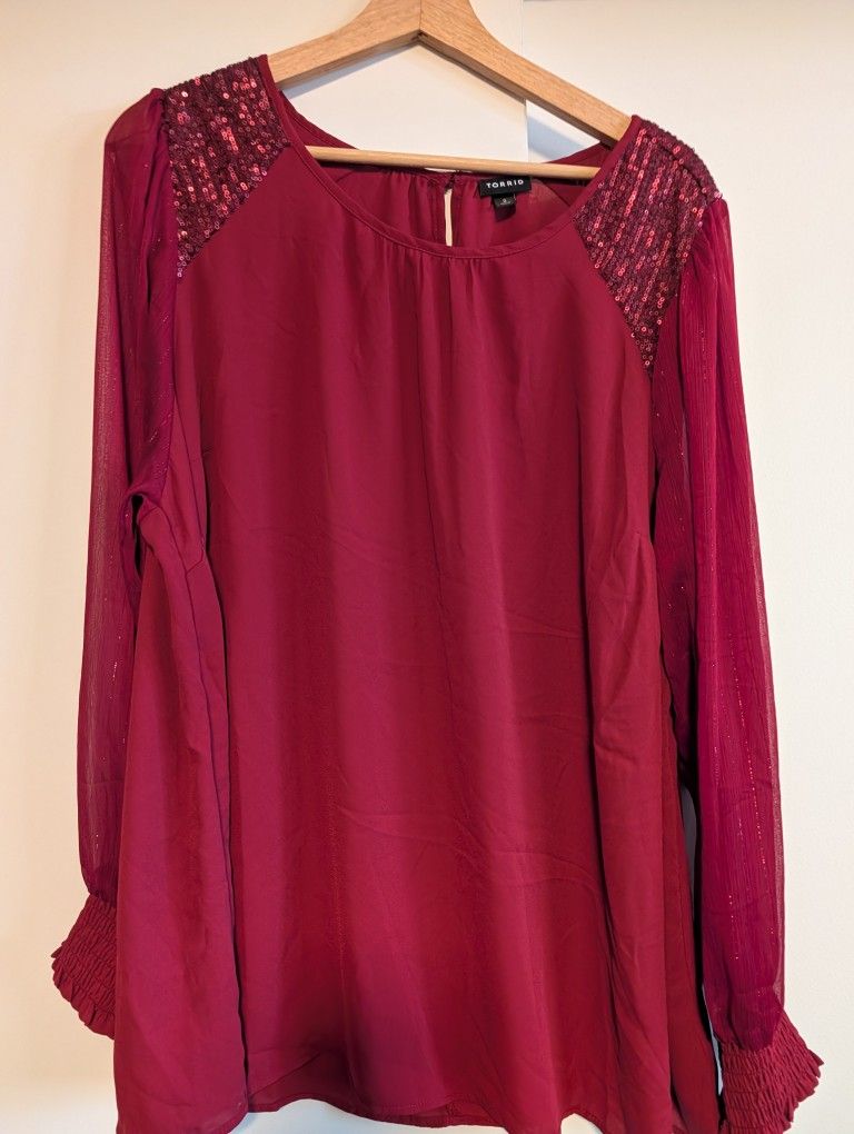 Torrid Blouse/Top Size 2 Red With Sequin